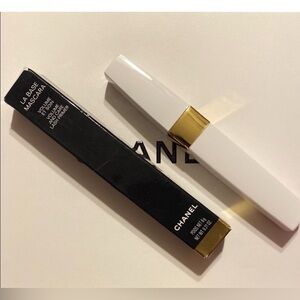 CHANEL Lash Primer - Mascara for Voluminous Lashes